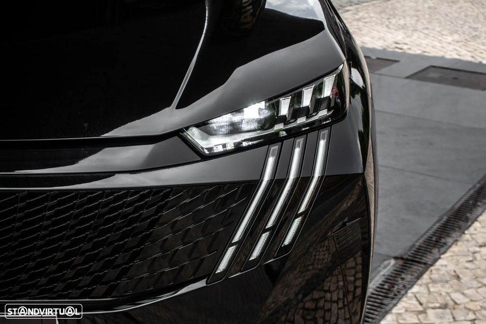 Peugeot E-3008 GT - 8