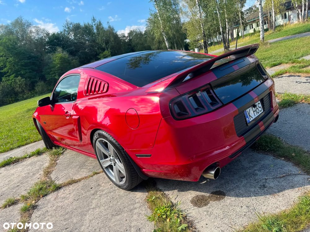 Ford Mustang 5.0 V8 GT - 6