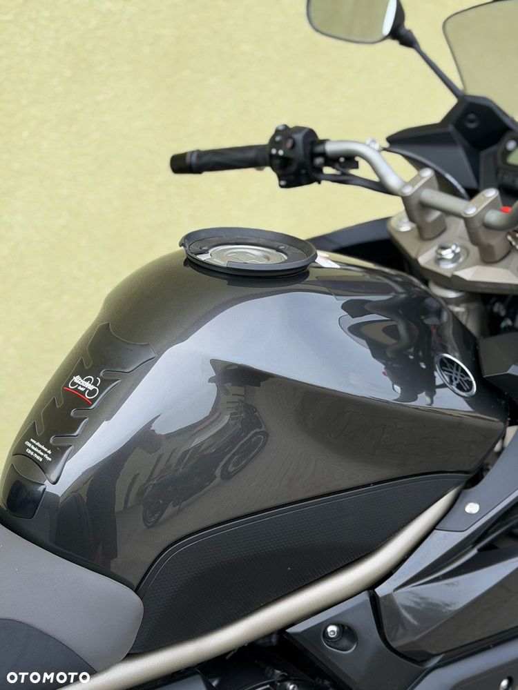 Yamaha XJ - 16