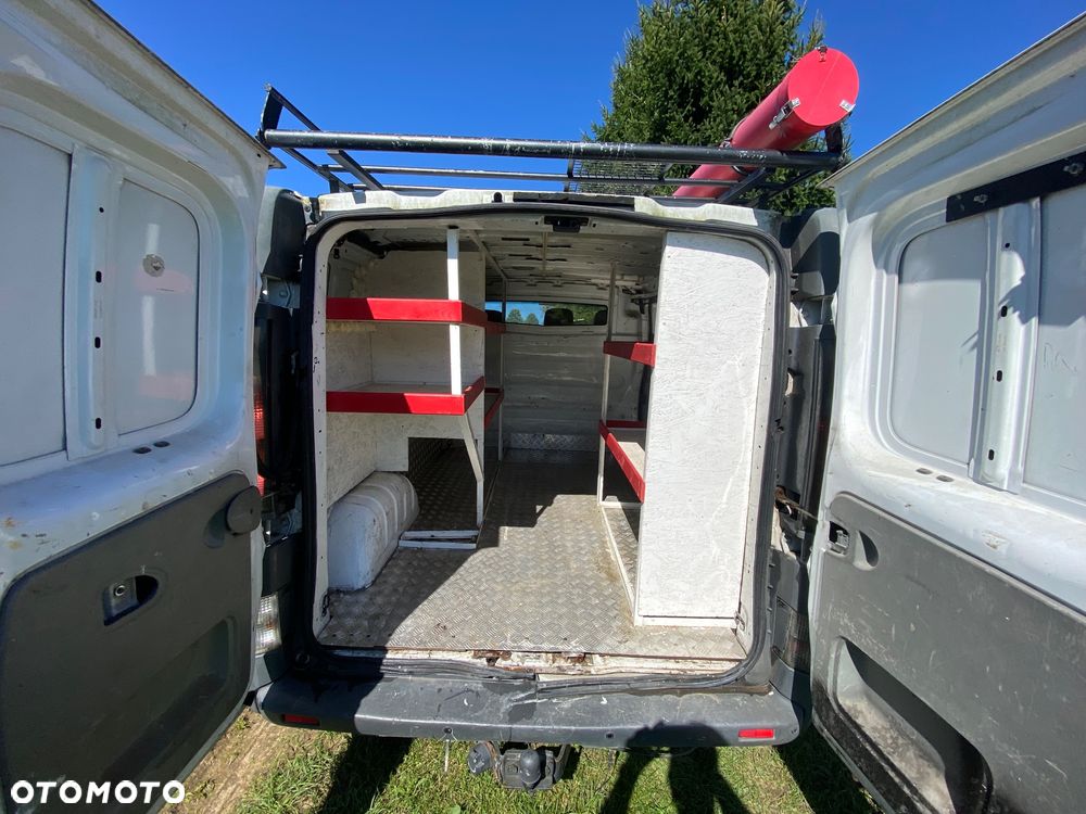 Opel Vivaro - 8