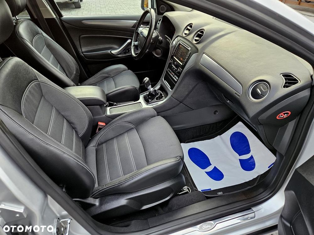 Ford Mondeo 2.0 TDCi Titanium - 24