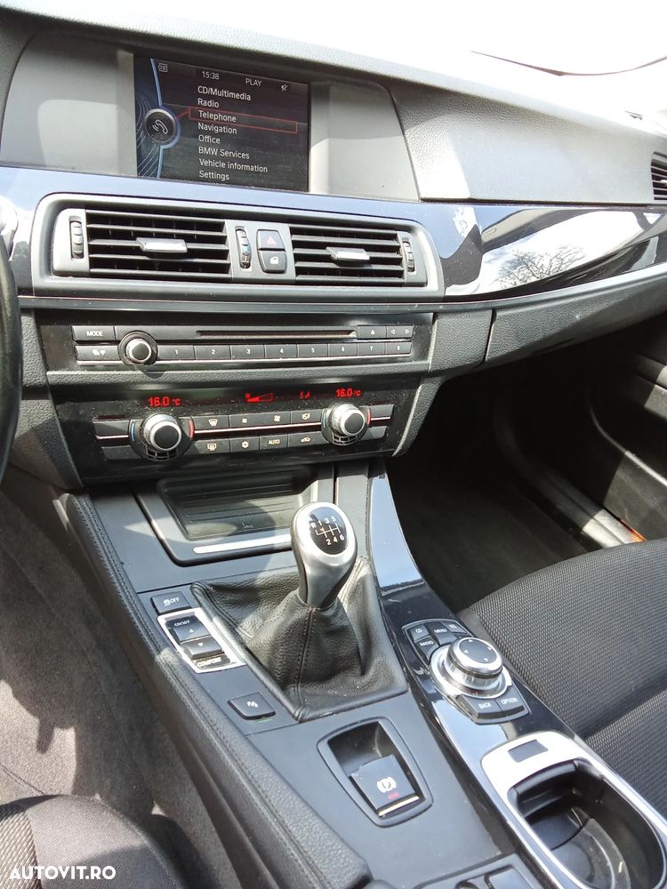 BMW Seria 5 520d Luxury Line - 16