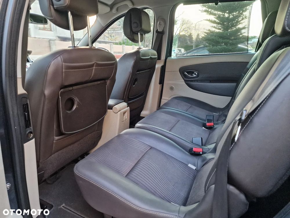 Renault Scenic - 18