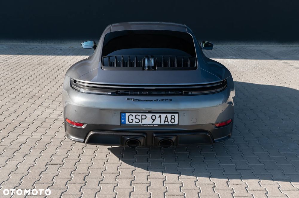 Porsche 911 Carrera T-Hybrid 4 GTS - 12
