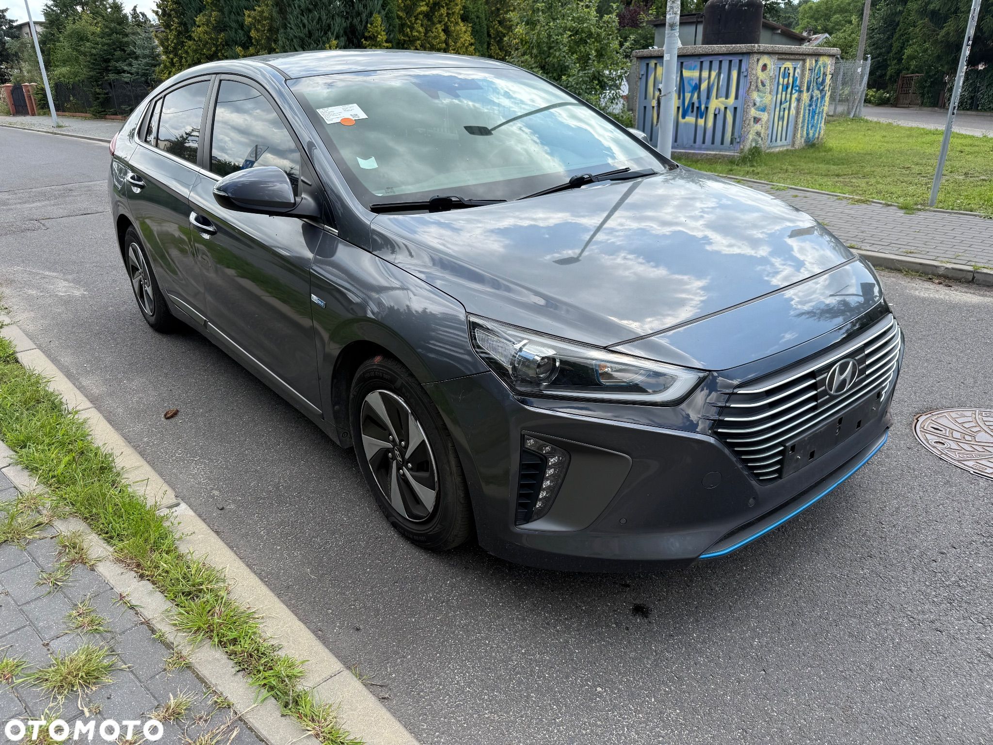 Hyundai IONIQ hybrid Premium - 1