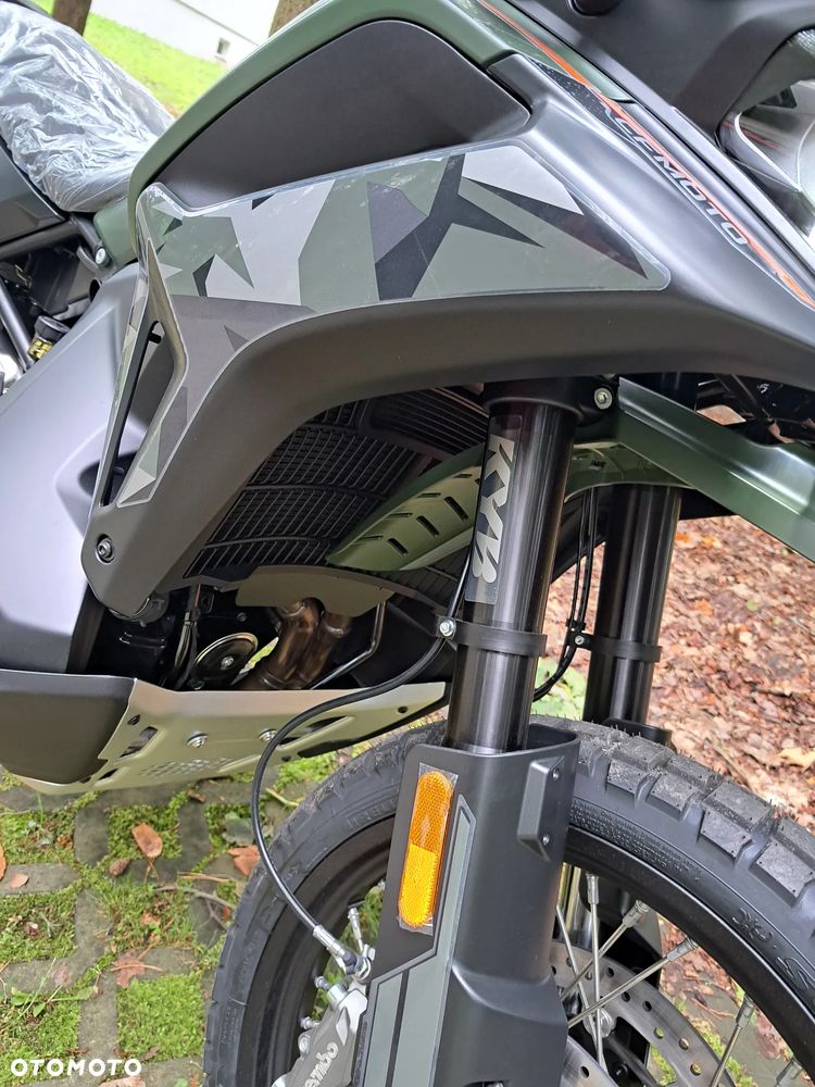CFMoto MT-X - 13