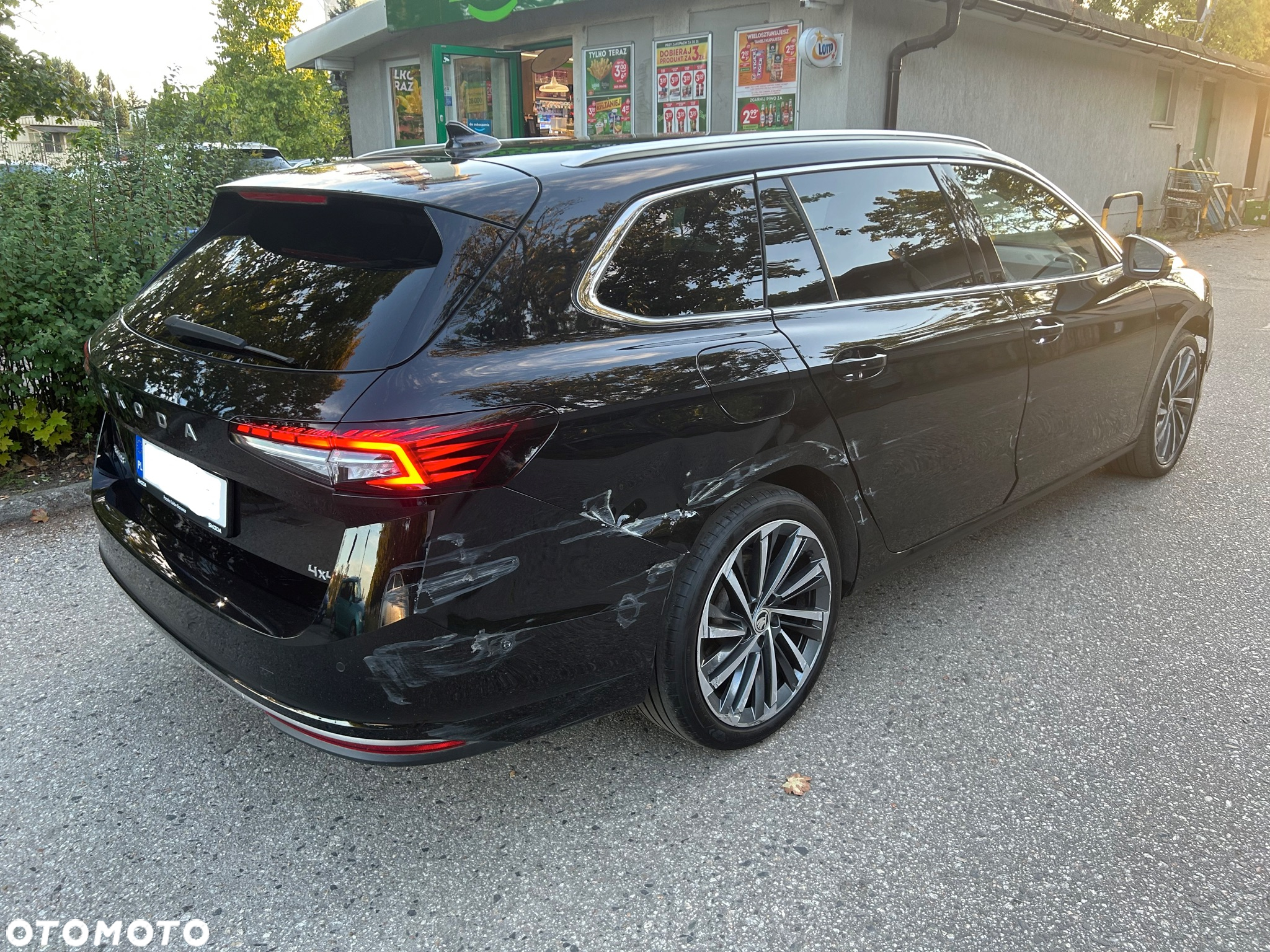 Skoda Superb 2.0 TDI SCR 4x4 L&K DSG - 3