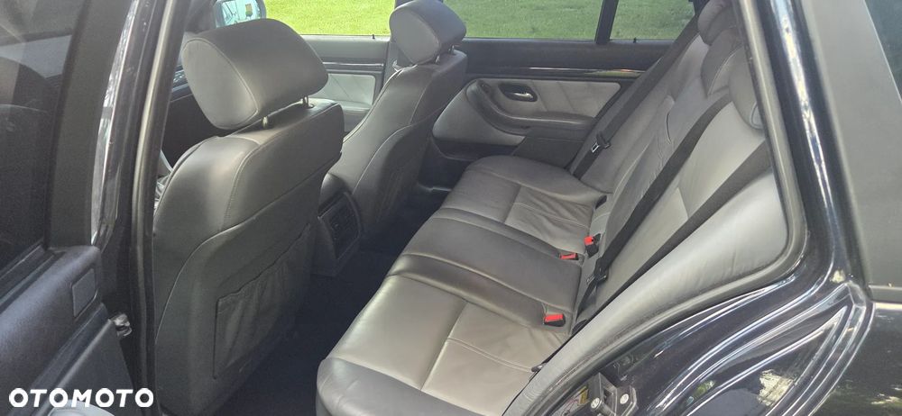 BMW Seria 5 - 14
