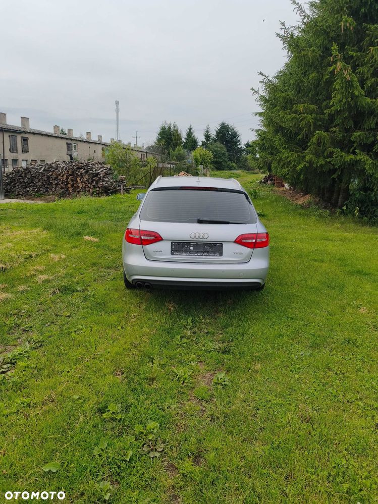 Audi A4 Avant - 4