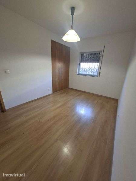 arrenda-se T3 duplex na Alta de Lisboa - Grande imagem: 3/12