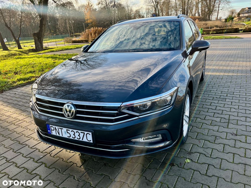 Volkswagen Passat 1.6 TDI SCR DSG Business - 2
