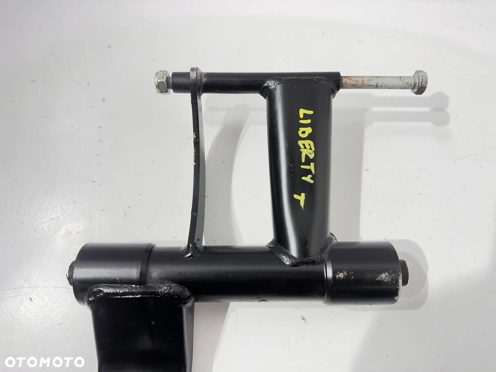 Wahacz mocowanie silnika Piaggio Liberty 50 - 3