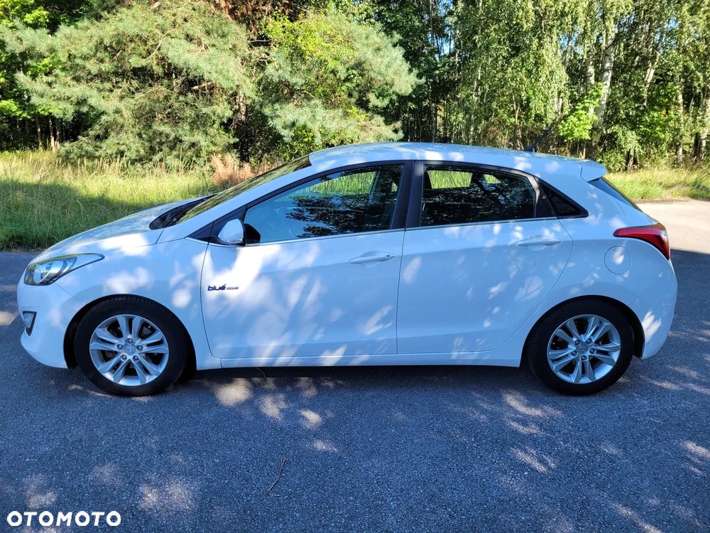 Hyundai i30 blue 1.6 CRDi Classic - 2