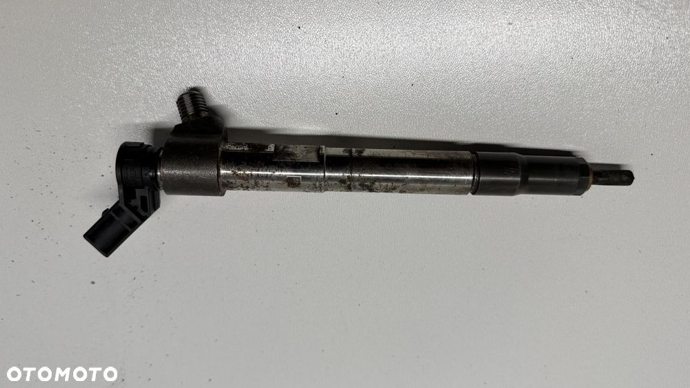WTRYSKIWACZ PALIWA KIA CEED III 1.6 CRDI D4FE 33800-2U000 - 2