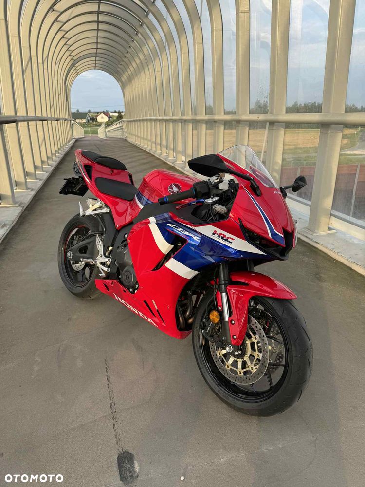 Honda CBR - 7