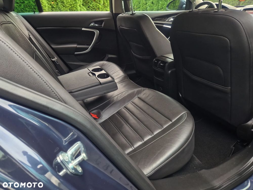 Opel Insignia - 24