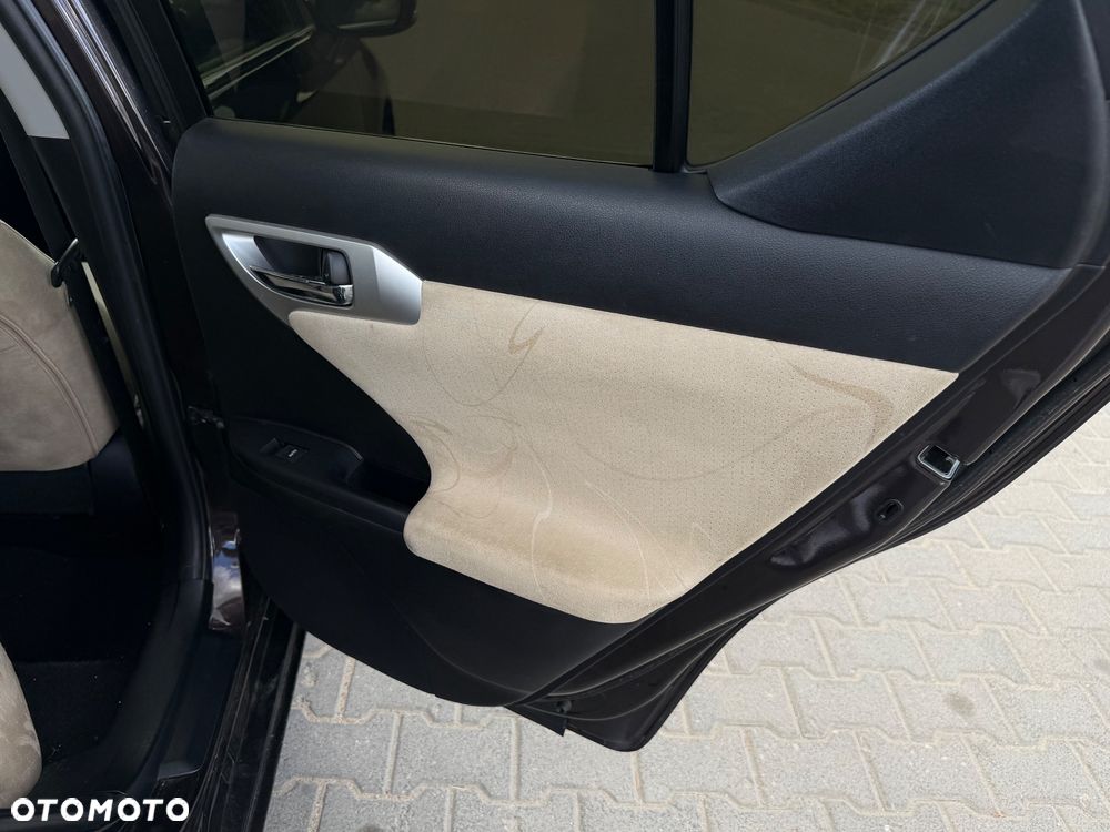 Lexus CT 200h Prestige - 21