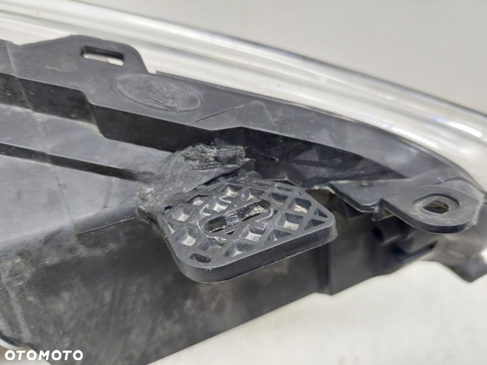 Ford Fiesta MK7 VII lift lampa przód led soczewka - 6