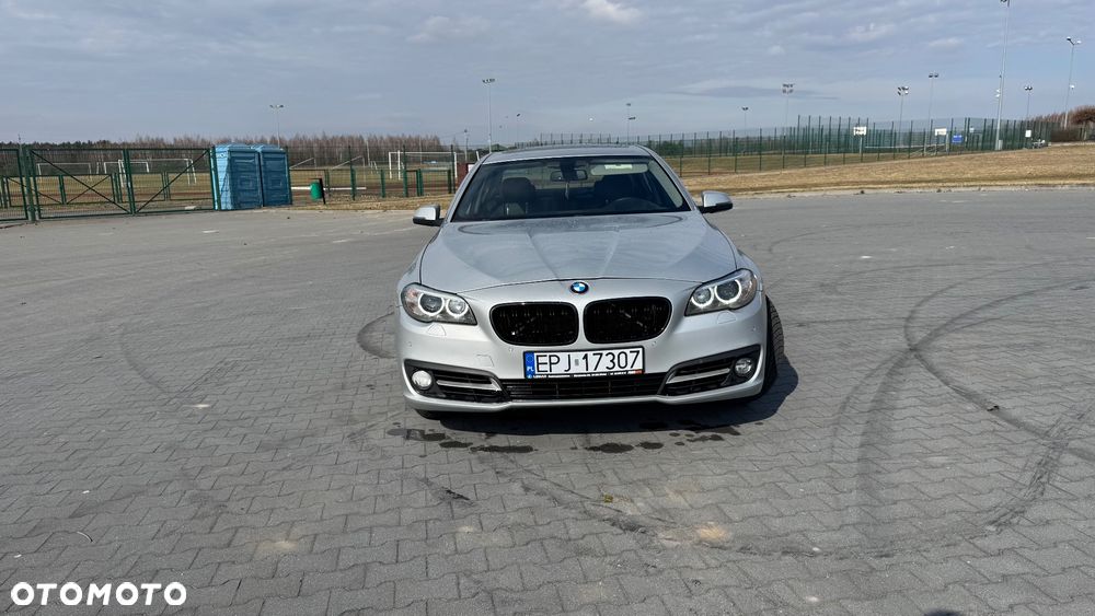 BMW Seria 5 535i xDrive Sport-Aut Luxury Line - 3