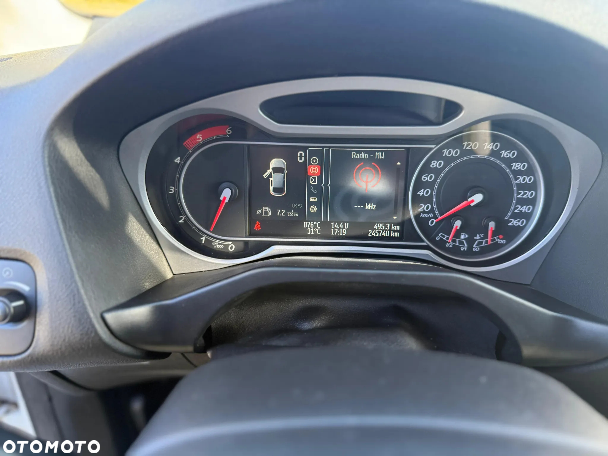 Ford Mondeo - 21