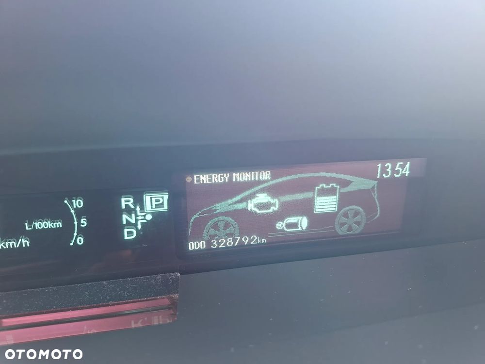 Toyota Prius 1.8 HSD Luna - 10