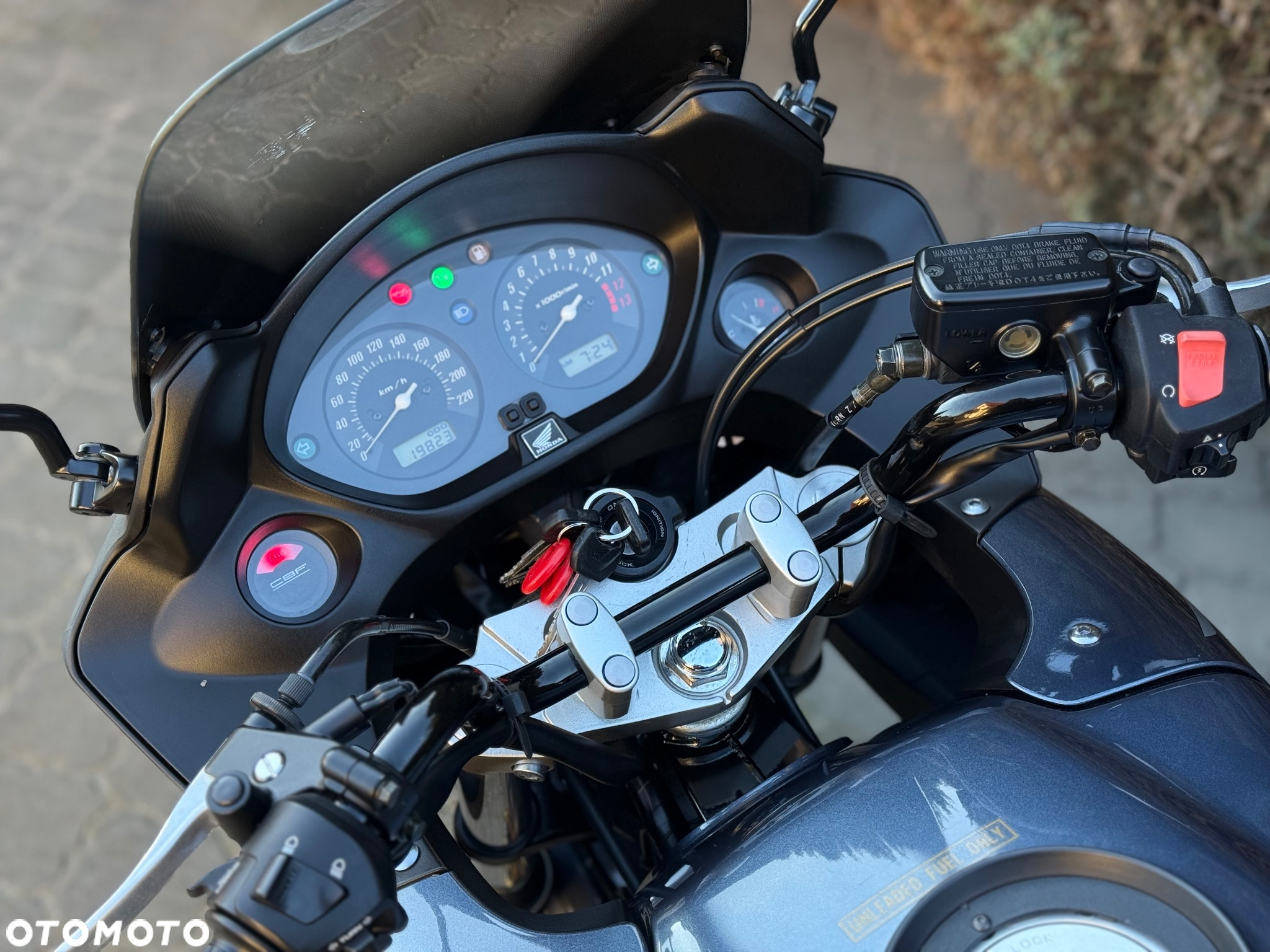 Honda CBF - 32