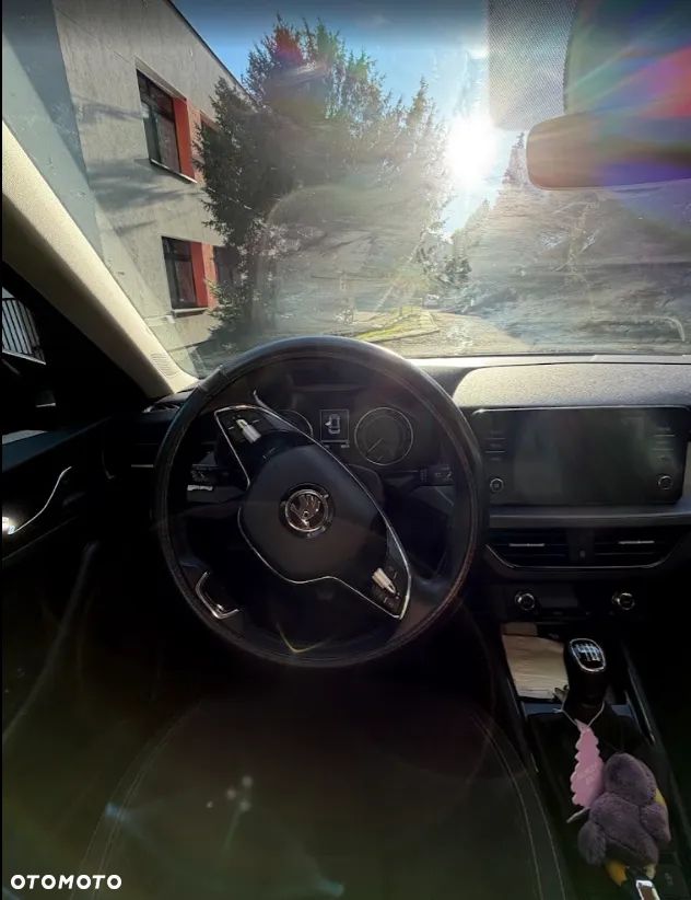 Skoda Kamiq 1.0 TSI Ambition - 4