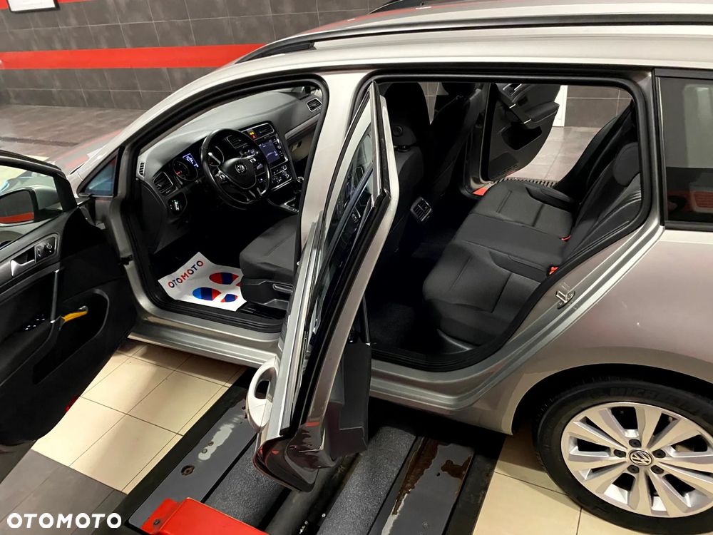 Volkswagen Golf 1.6 TDI BMT Highline - 18
