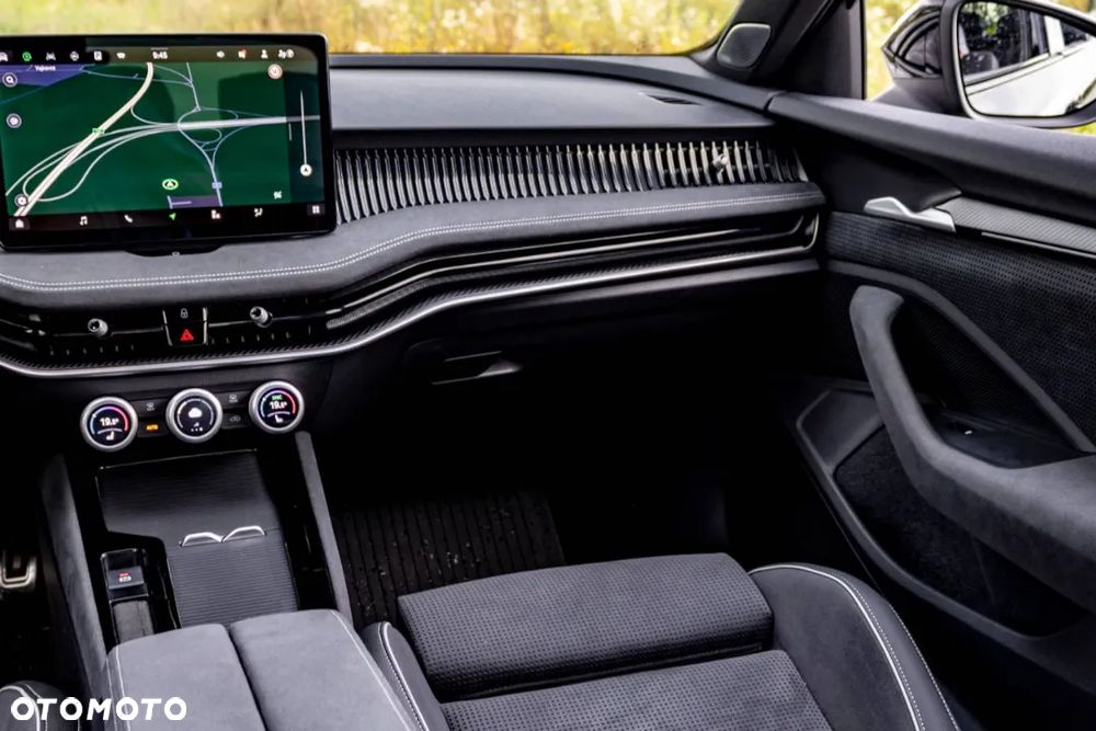 Skoda Superb 2.0 TDI SCR Sportline DSG - 31