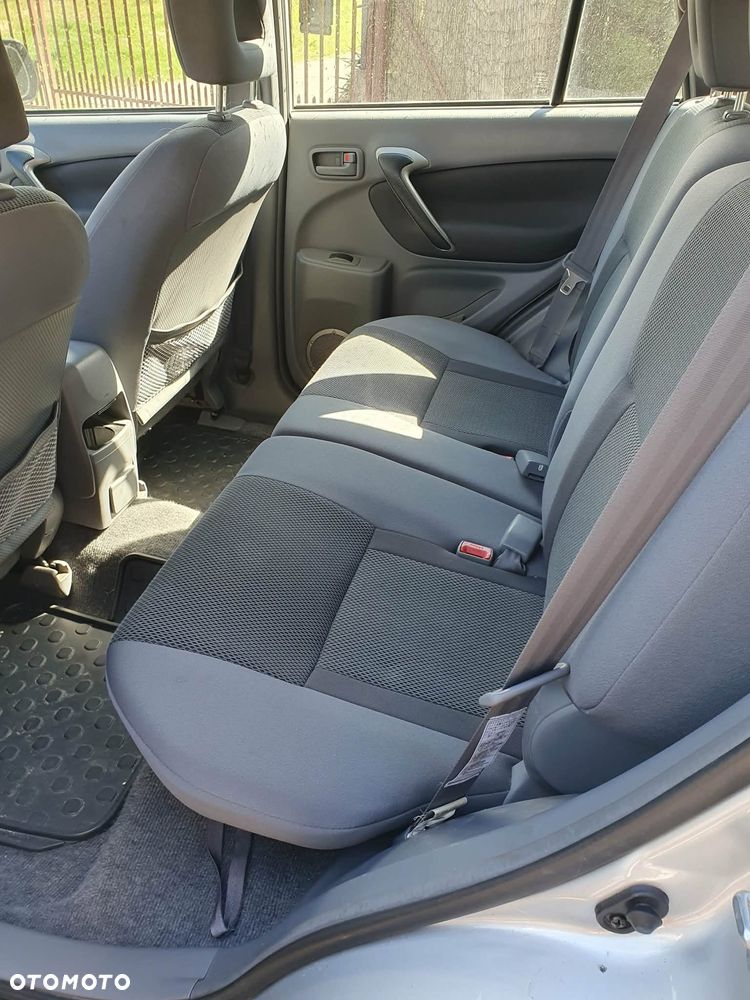 Toyota RAV4 4x4 - 8