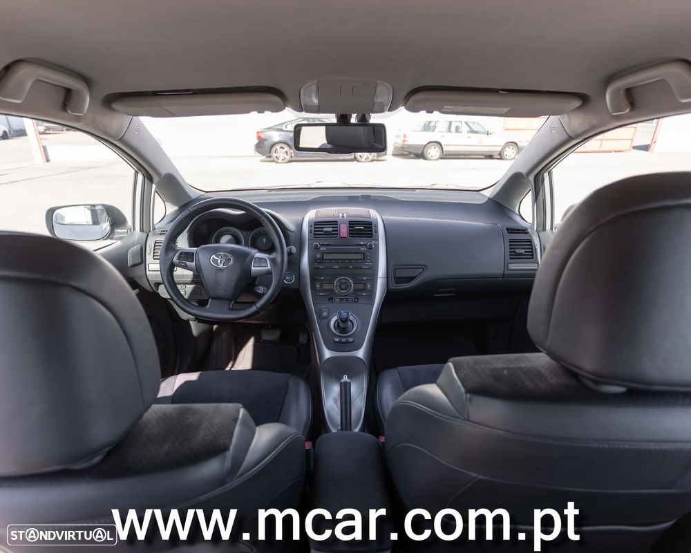 Toyota Auris - 10