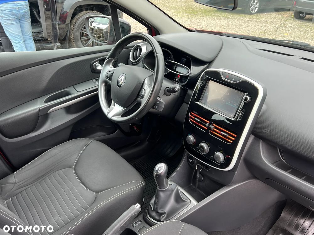 Renault Clio 1.2 16V 75 Life - 20