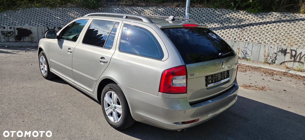 Skoda Octavia 1.6 TDI Ambition - 13