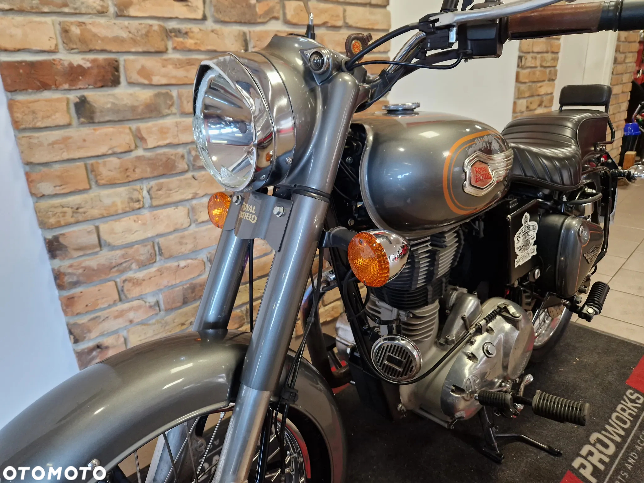 Royal Enfield Bullet - 17