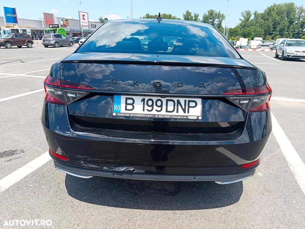 Skoda Superb 2.0 TDI DSG Sportline - 10