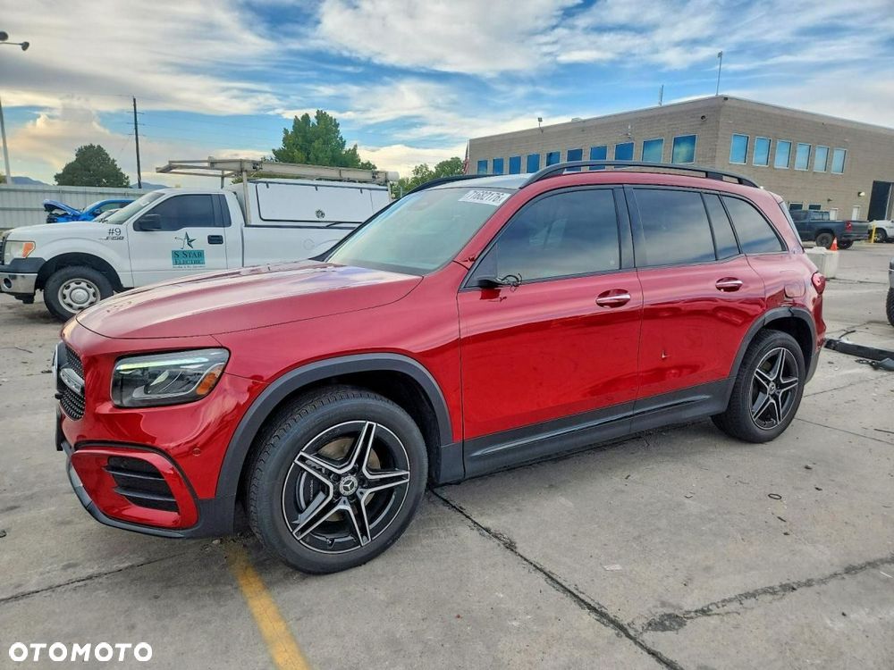 Mercedes-Benz Glb
