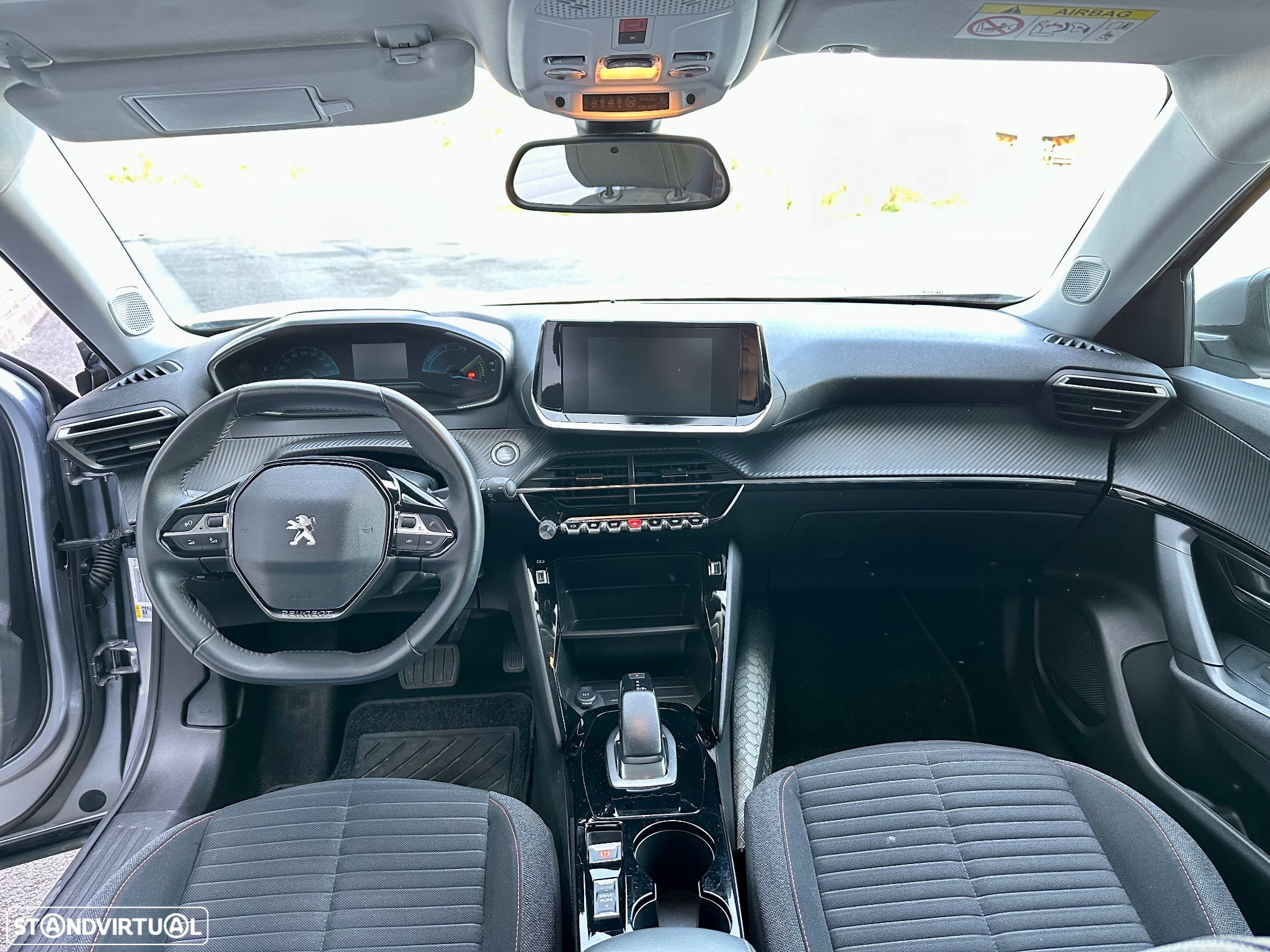Peugeot e-2008 50 kWh Active Pack - 11