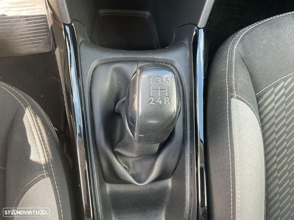 Peugeot 2008 1.4 HDi Access - 26