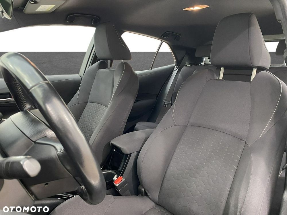 Toyota Corolla - 11