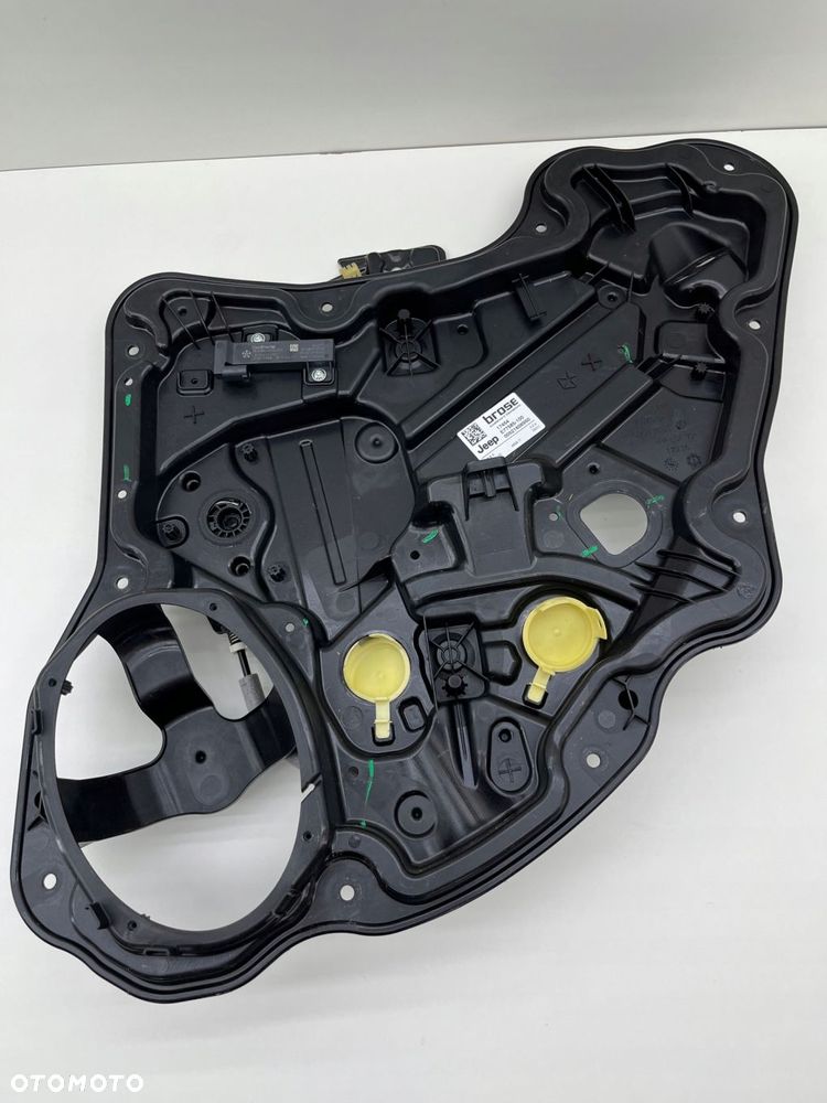 JEEP COMPASS II PODNOŚNIK SZYBY PRAWY TYŁ 69013688 - 1