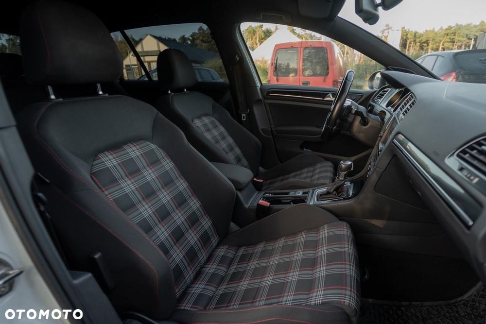 Volkswagen Golf VII 2.0 TSI BMT 4Mot R DSG - 30