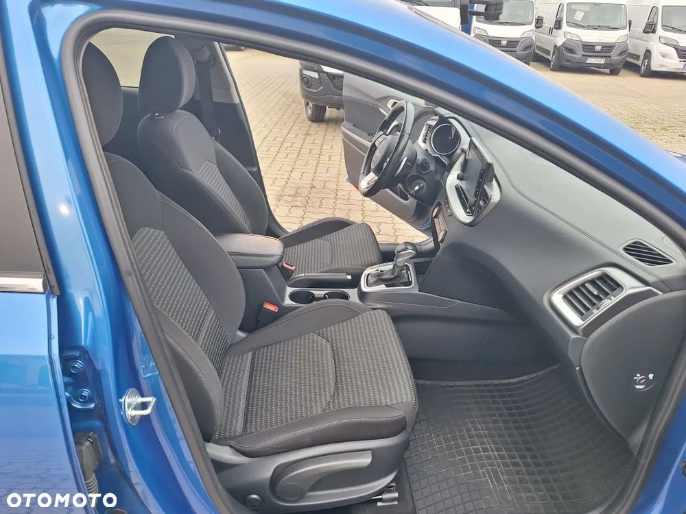 Kia Ceed 1.5 T-GDI M DCT - 20