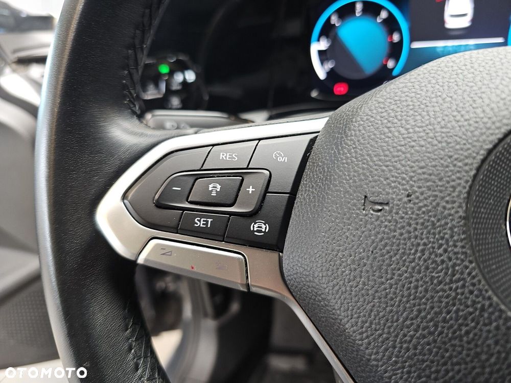 Volkswagen Golf VIII 2.0 TDI Life - 14