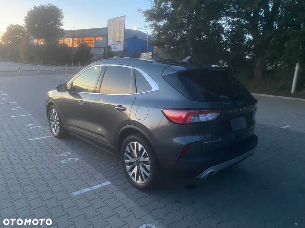 Ford Kuga - 4