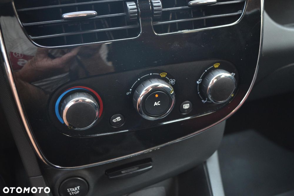 Renault Clio 0.9 Energy TCe Limited EU6 - 13