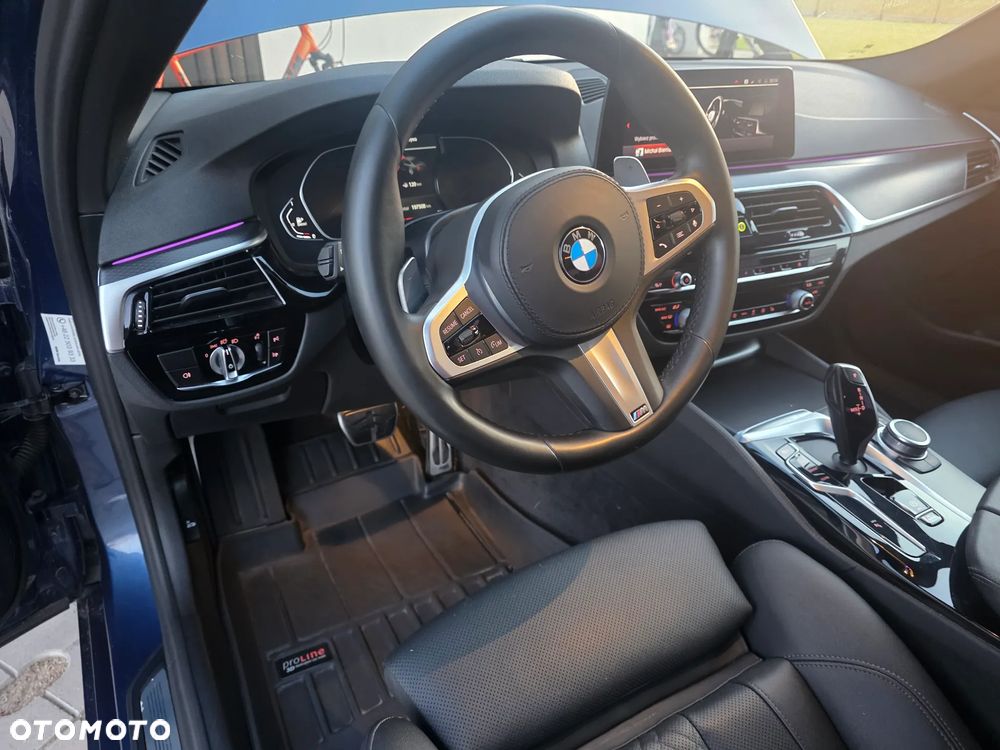 BMW Seria 5 520d xDrive MHEV Sport - 14