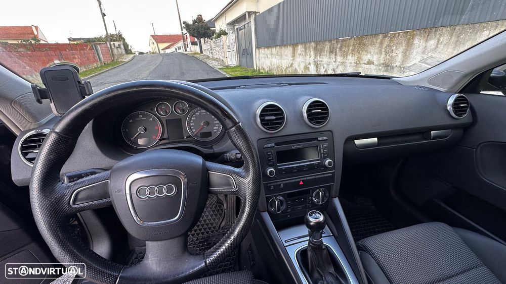 Audi A3 Sportback 1.6 TDI Attraction - 23