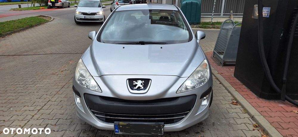 Peugeot 308 - 1