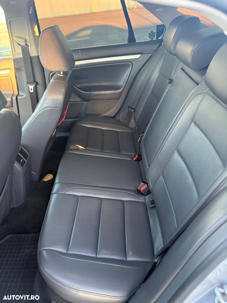 Volkswagen Jetta - 16
