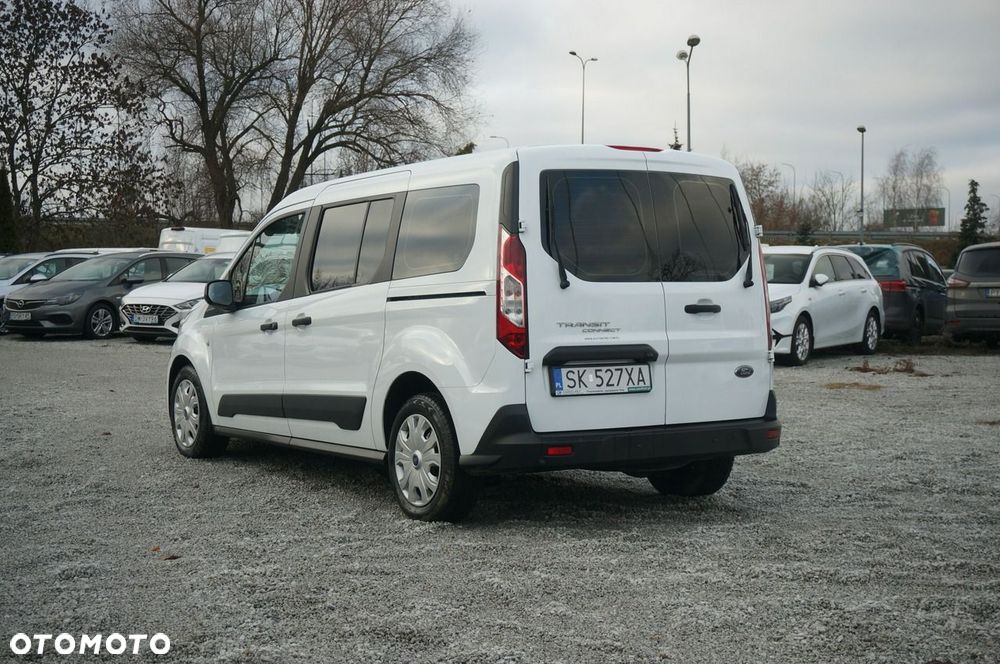 Ford Transit Connect - 9